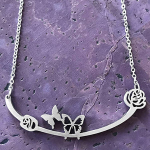 
            
                Load image into Gallery viewer, Butterfly Necklace
            
        