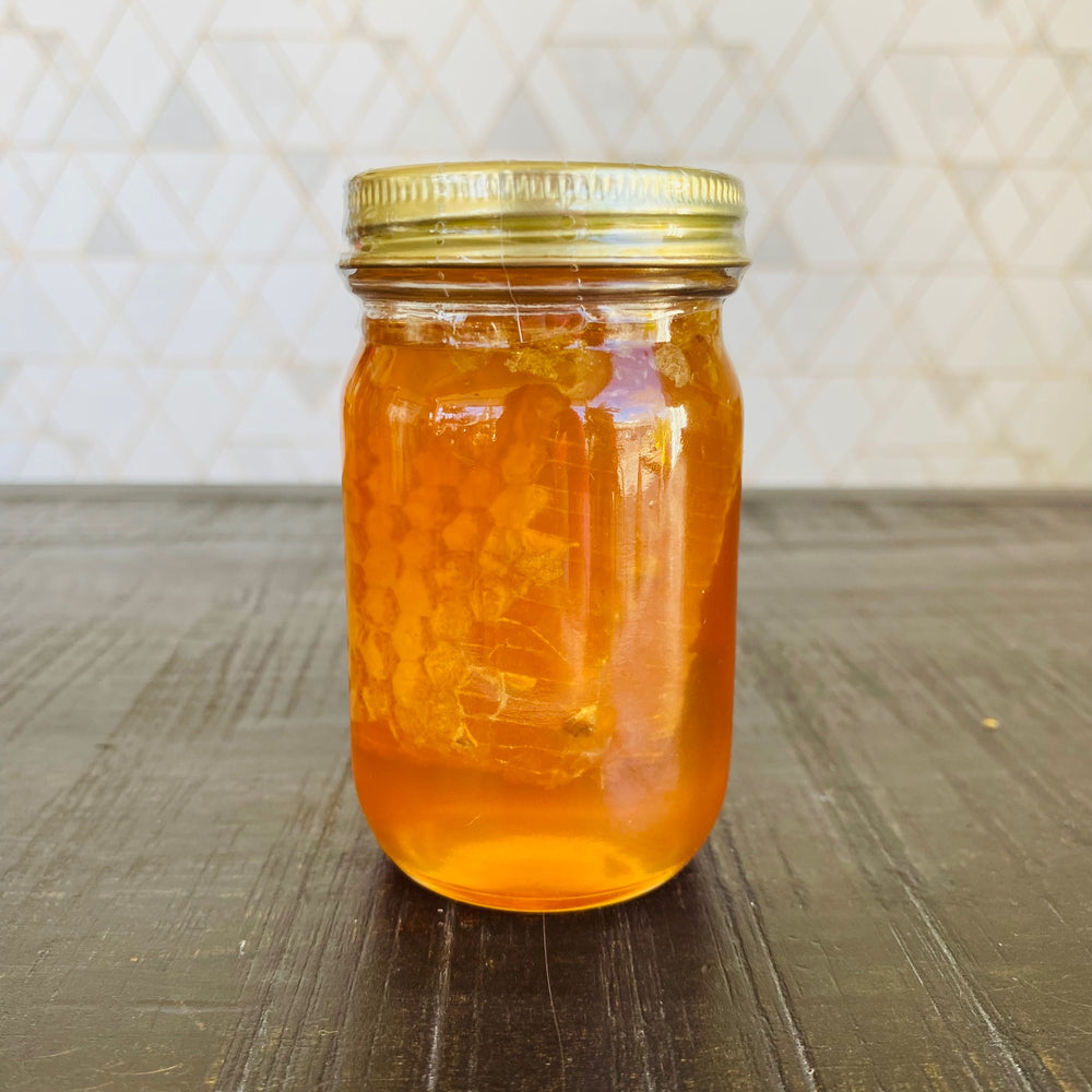 
            
                Load image into Gallery viewer, Honey Comb Honey
            
        